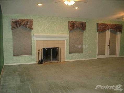 3rd image of 842 Arietta Cir N