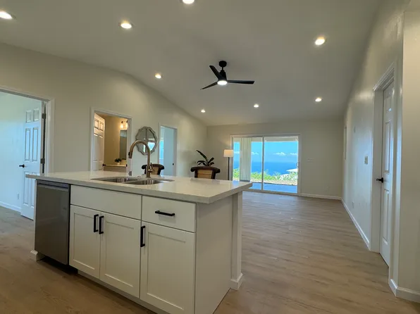 88-2233 Milolii Rd, Captain Cook, HI 96704