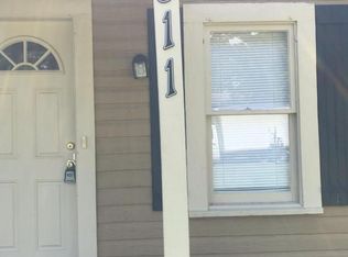 911 S Micheaux St, Palestine, TX 75801