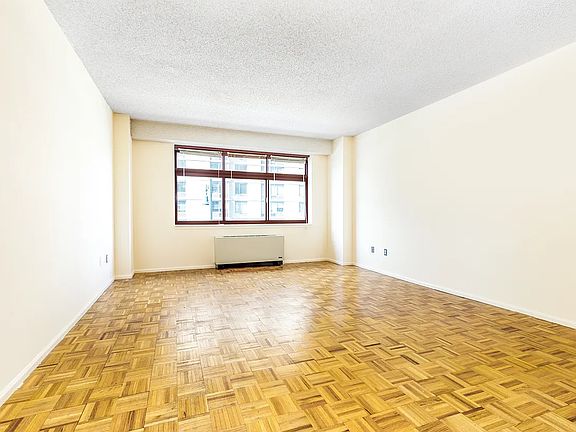 3rd image of 4-74 48th Ave #3M