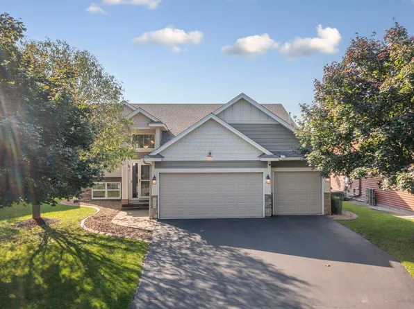 2070 120th Ave NE, Blaine, MN 55449