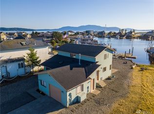 4045 Saltspring Dr, Ferndale, WA 98248