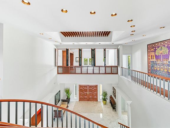 5th image of 3315 Bay Shore Rd