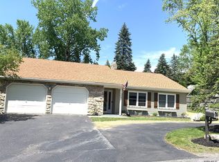 14 Sparrowbush Rd, Latham, NY 12110