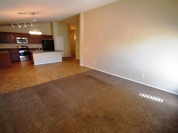 3rd image of 10237 W Hess St