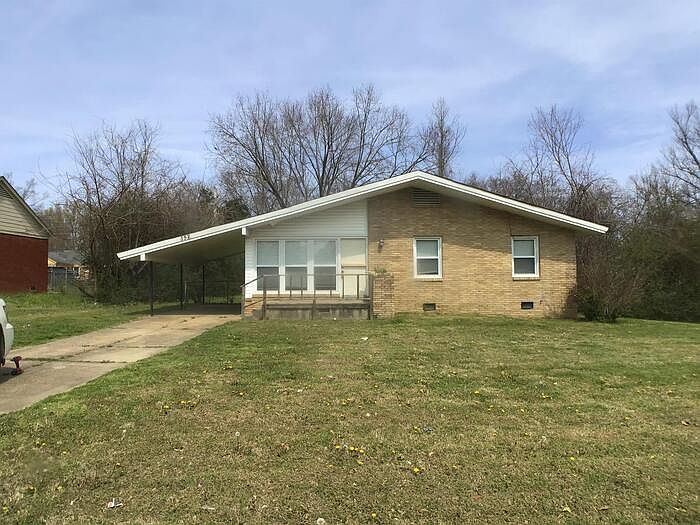 1st image of 352 W Shelby Dr