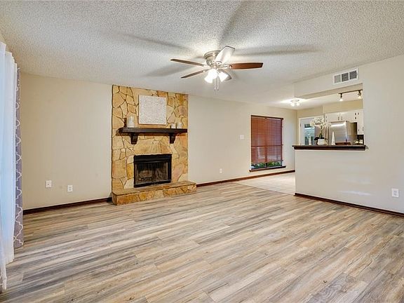 2nd image of 30276 Sherwood Dr