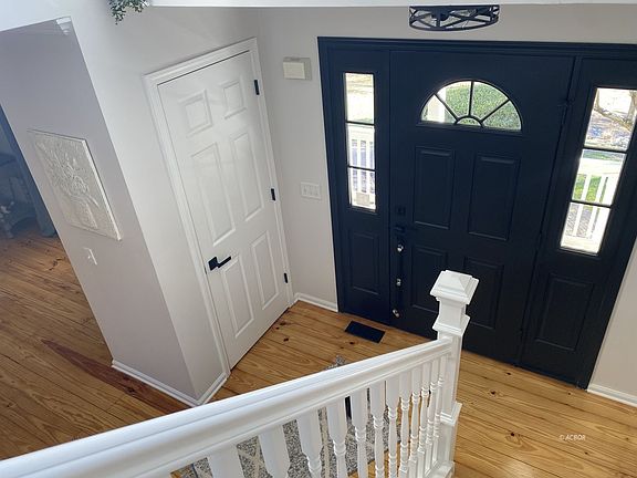 2nd image of 1354 Wolf Run Rd