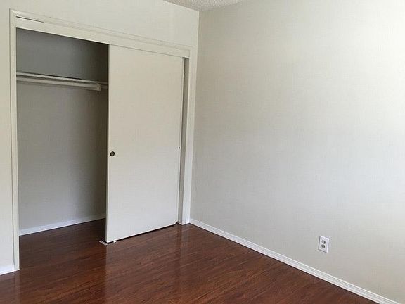 5th image of 255 S Pine St #2nd