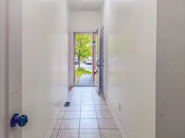 11 Telegraph St #UPPER — Photo 4