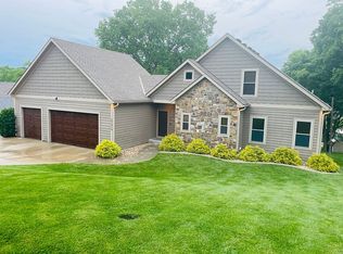 80 S St, Lake Lotawana, MO 64086