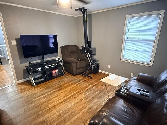 Listing photo 5