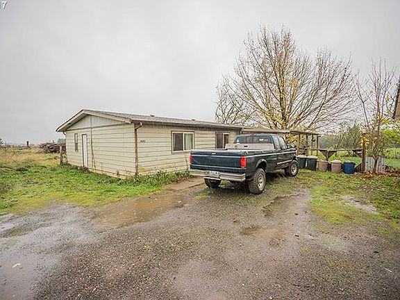 2nd image of 4205 NE 365th St