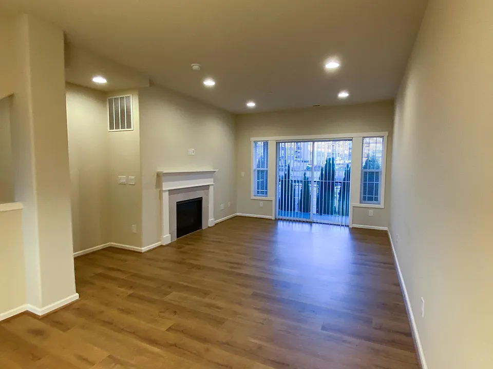 13404 SW Beach Plum Ter