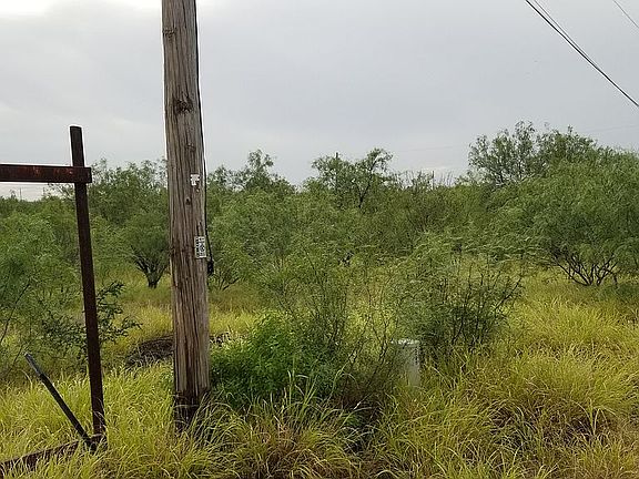 4th image of 406 Peacock Ave
