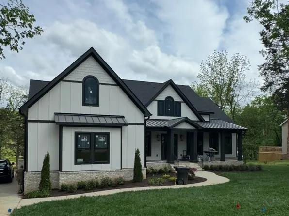 2210 Moccasin Trl, Murfreesboro, TN 37129