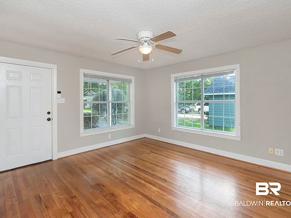 2nd image of 55 Bishop Ln S