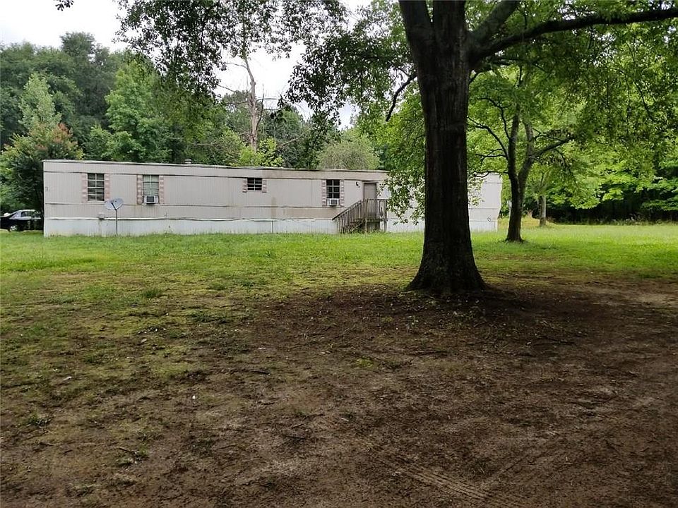 2nd image of 127 Fowler Hill Rd