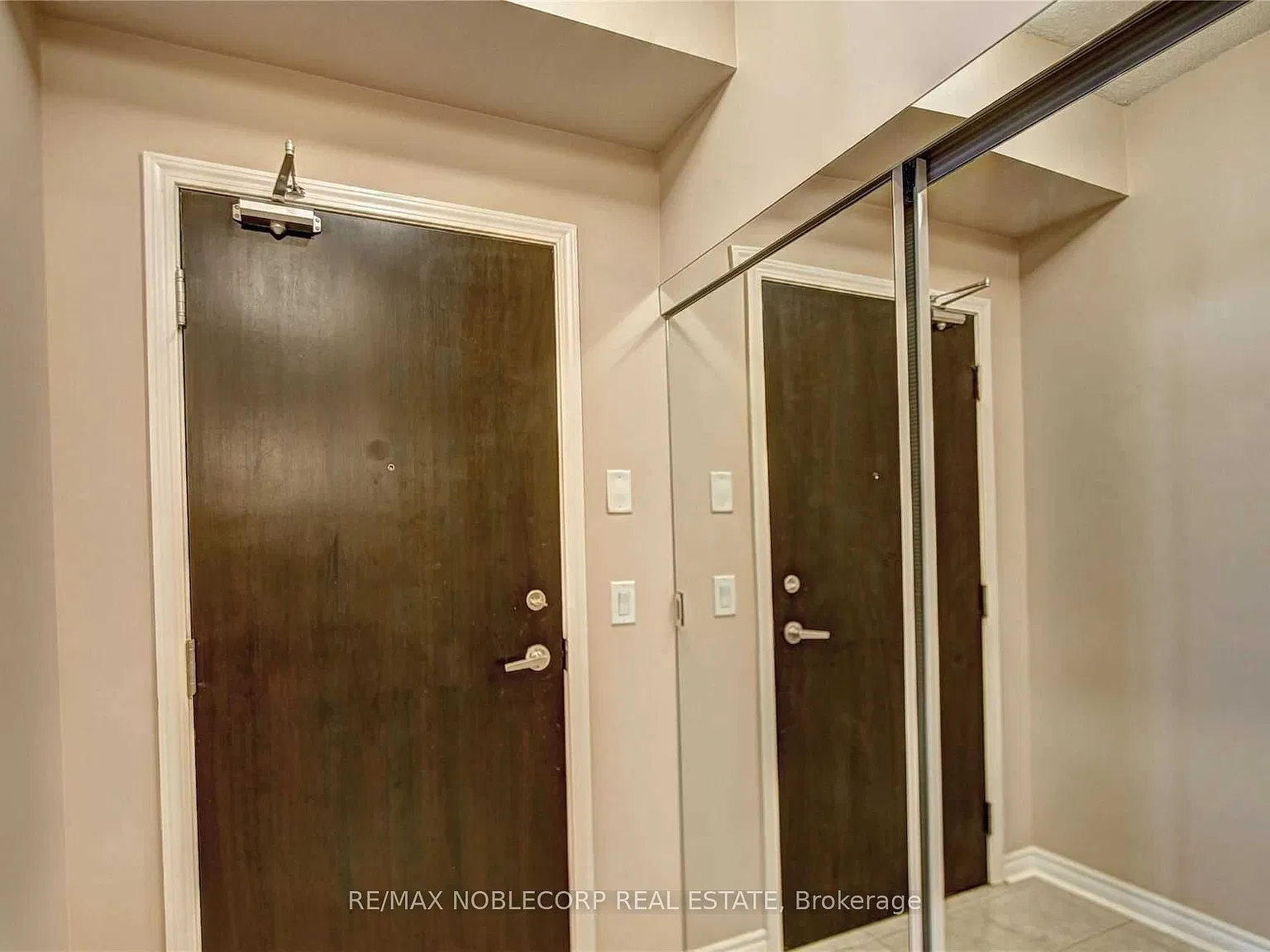 2 bed, $2,450 — Photo 3