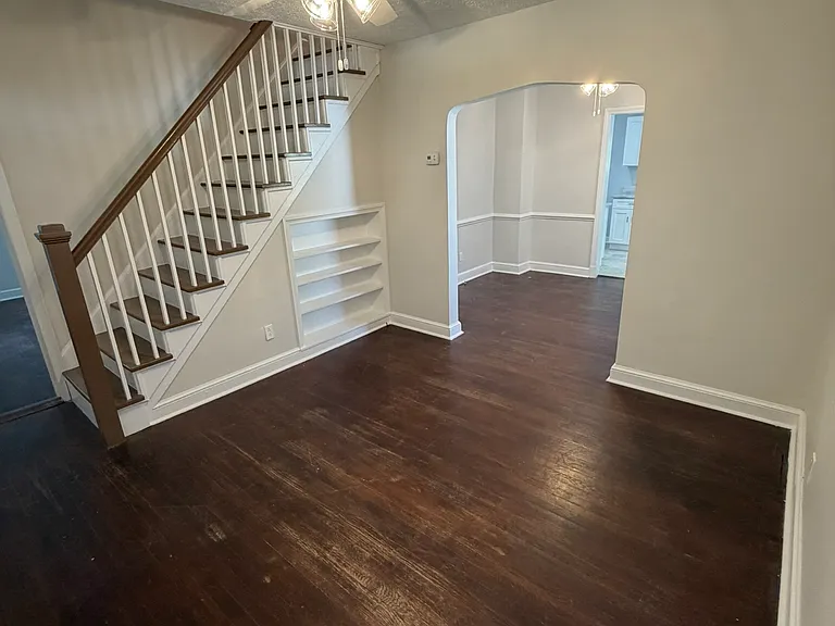 1413 Overlook St — Photo 2