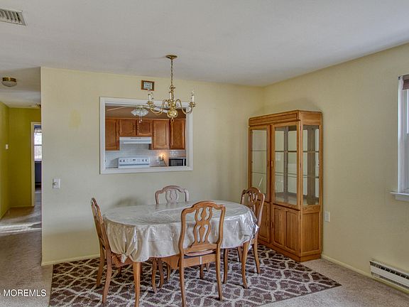 5th image of 17 Monticello Drive #B