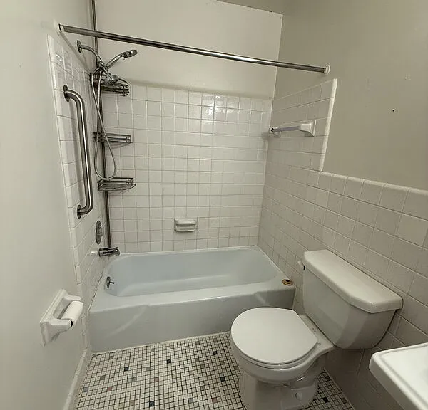 7212 South Ave #5 — Photo 14