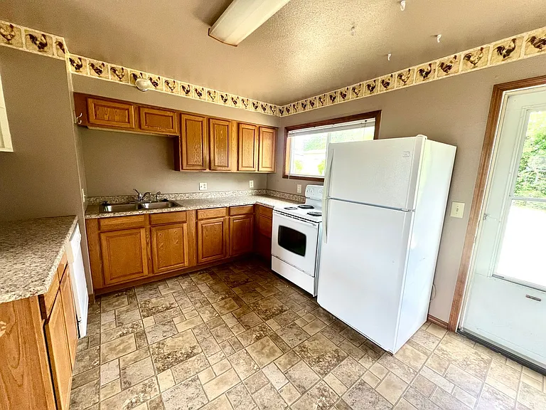1680 Garfield St — Photo 11