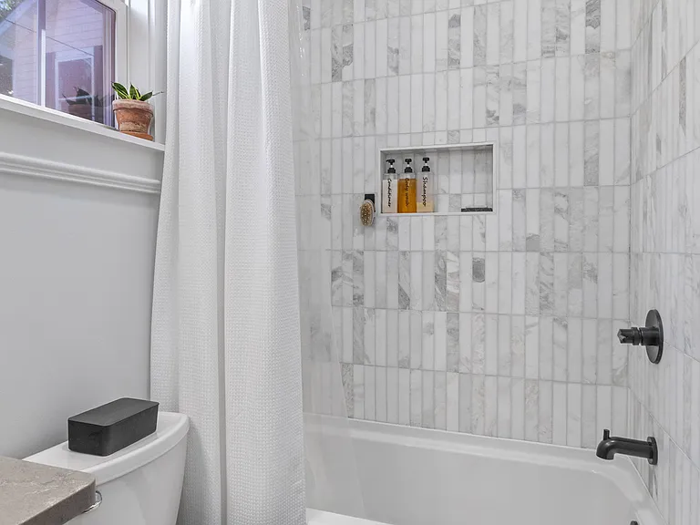 177 Fishburne St — Photo 17