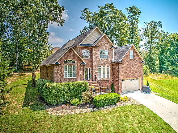 2nd image of 8316 Bluestone Ln
