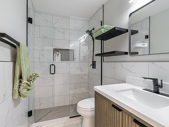 2nd image of 3600 N Lake Shore Dr APT 2320