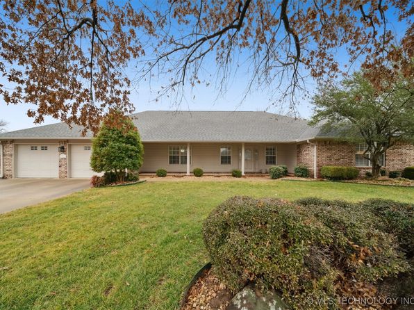 625 Grove Crest Rd, Pryor, OK 74361