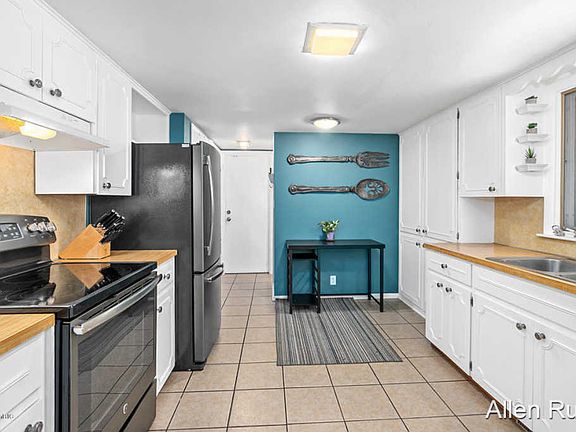 5th image of 318 W Roosevelt Ave