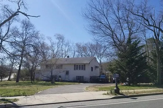 333 Aldrich Rd photo 1