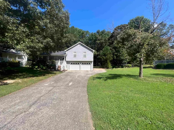 121 Glenwood Ct, Douglasville, GA 30134