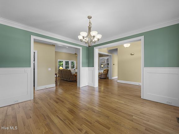 4th image of 8762 Ramsbury Way
