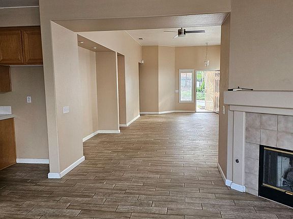 3rd image of 20851 Kingston Ln