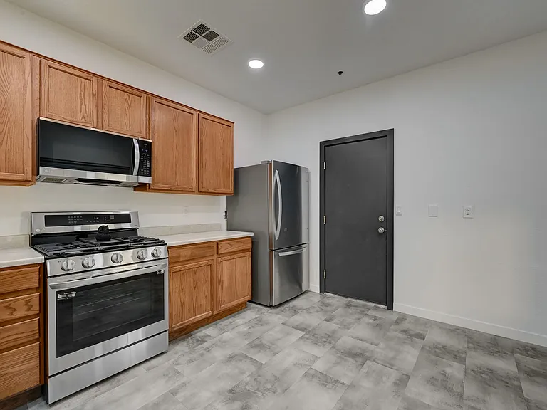 9929 Markhorn Ct — Photo 10