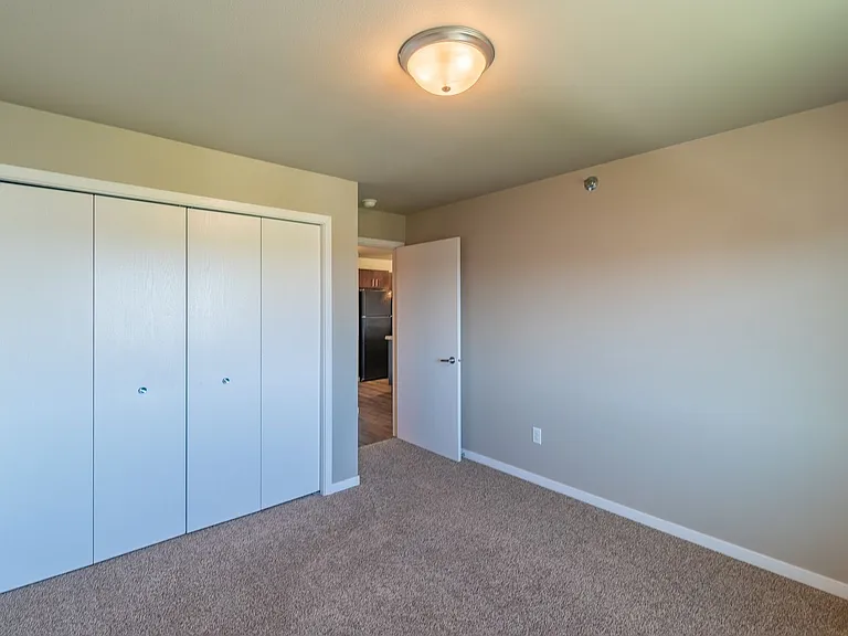 Cottage Grove — Photo 20
