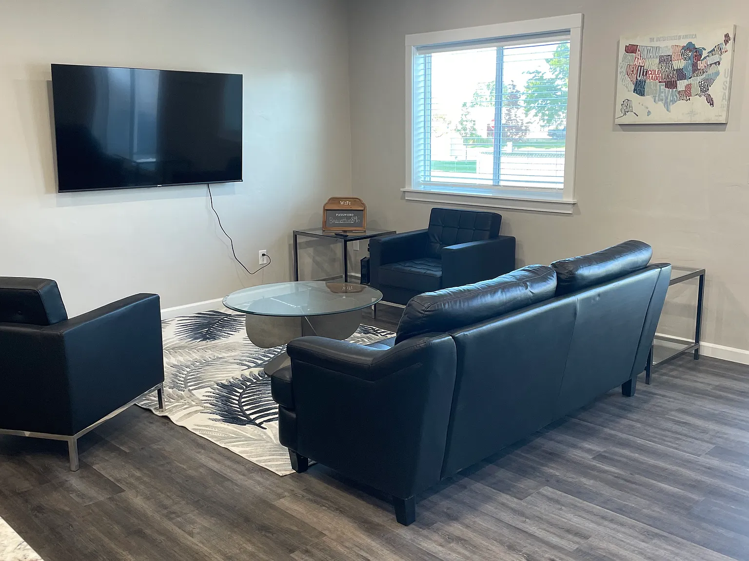 3 bed, 2.5 bath, 1588 sqft, $1,700 — Photo 4