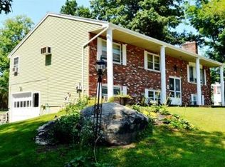39 Acorn Dr, Holden, MA 01520
