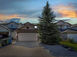 164 NW Covepark Close NE, Calgary, AB T3K 5R5