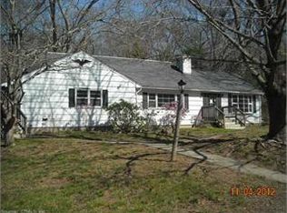 14 Reservoir Rd, Old Saybrook, CT 06475