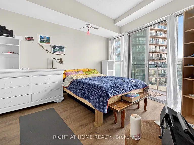 50 Absolute Ave #3806 — Photo 20