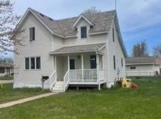 1134 7th St NW, Faribault, MN 55021