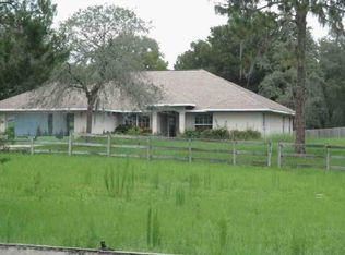 613 E Nicholas St, Hernando, FL 34442