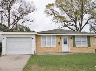 1049 Aquavit St, Gretna, LA 70053