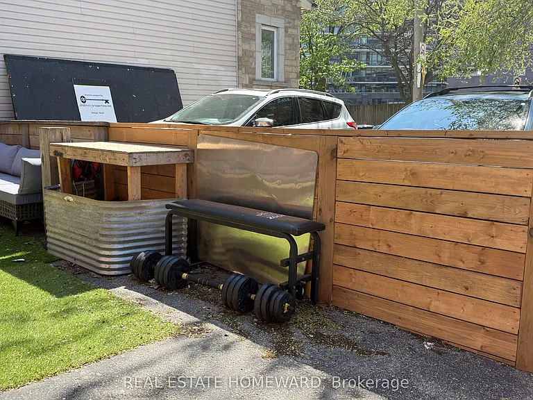 147 Boston Ave — Photo 19