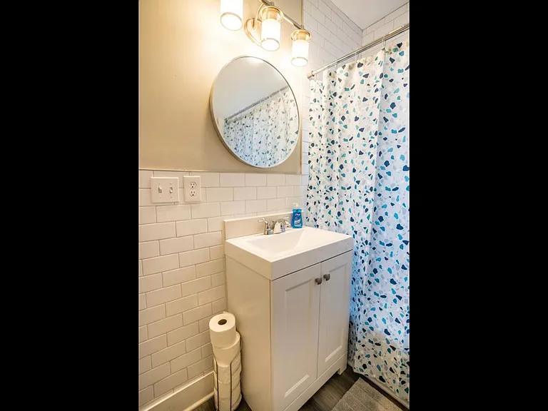 2203 Myra St #A — Photo 6