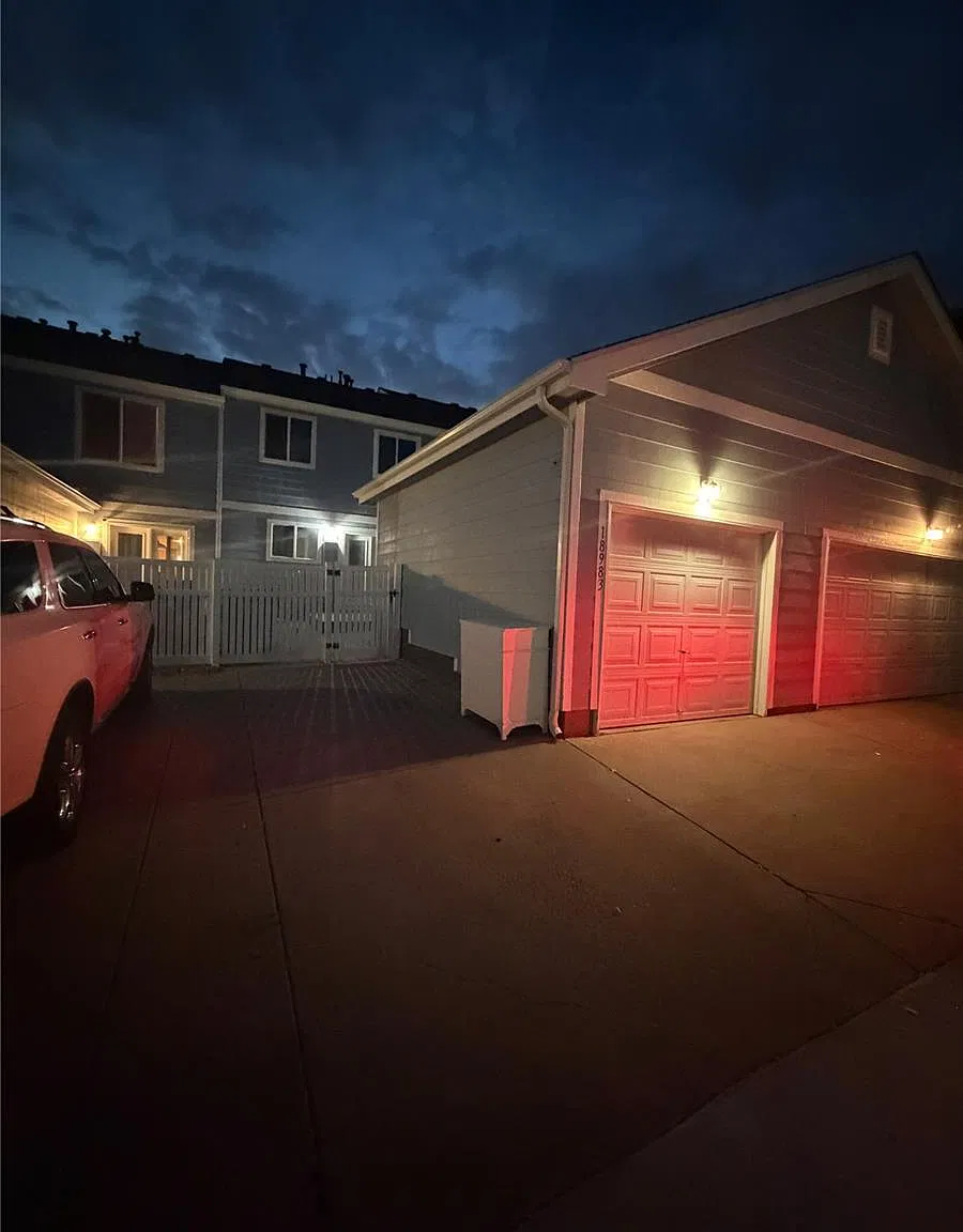 3 bed, 2.5 bath, 1411 sqft, $2,400 — Photo 1