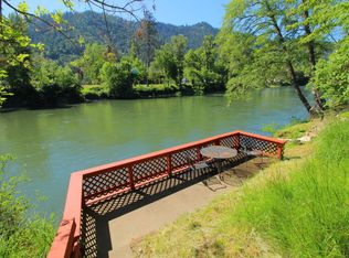 631 Fielder Ln, Grants Pass, OR 97526